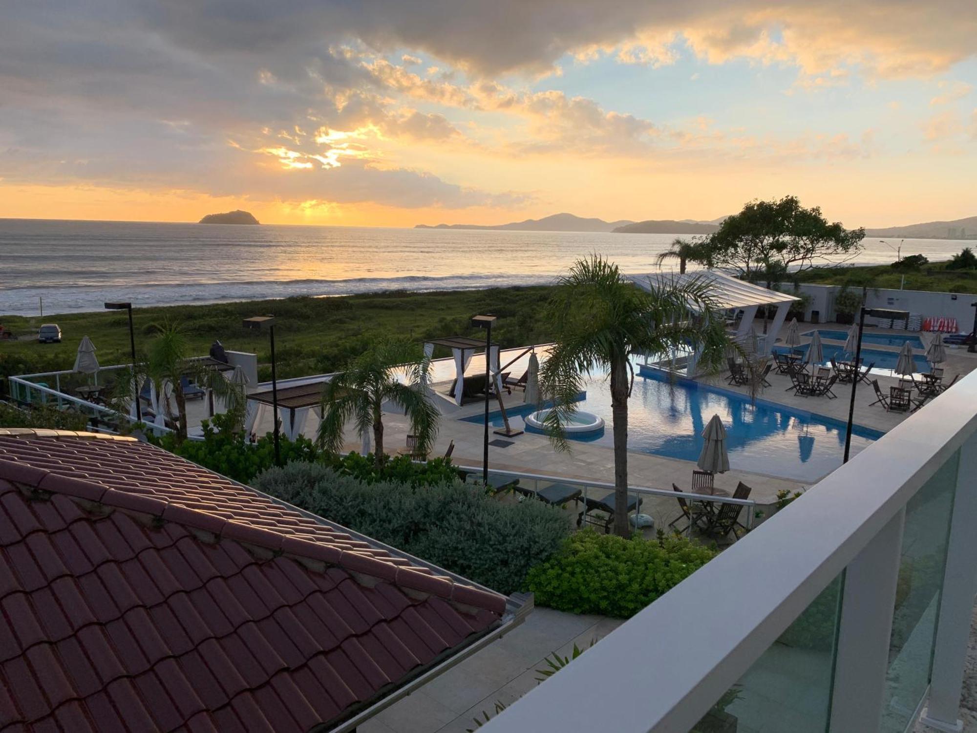 Bali Beach Home Club Rogga Beira Mar - Balneario Piçarras Exteriér fotografie